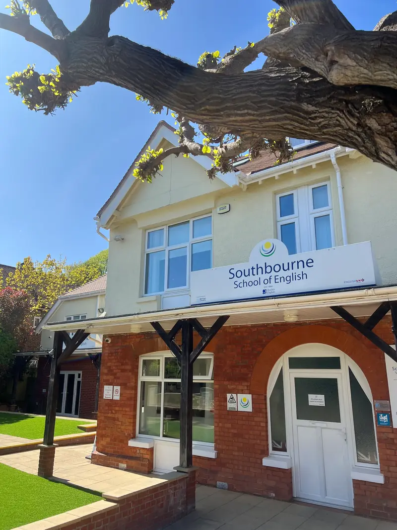 Front close at Southbourne School