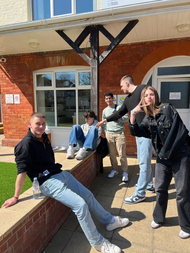 Students front 2 at Southbourne School