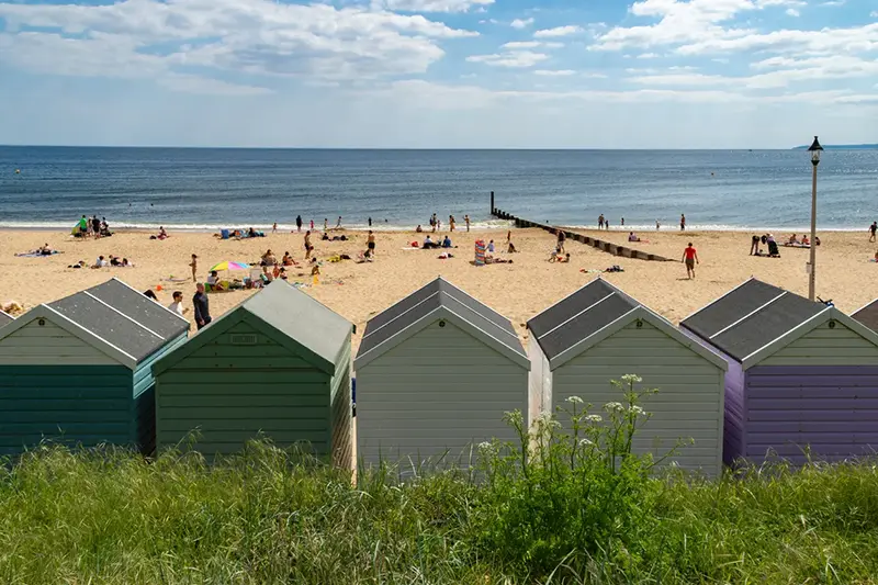 Colourful beach huts at Southbourne